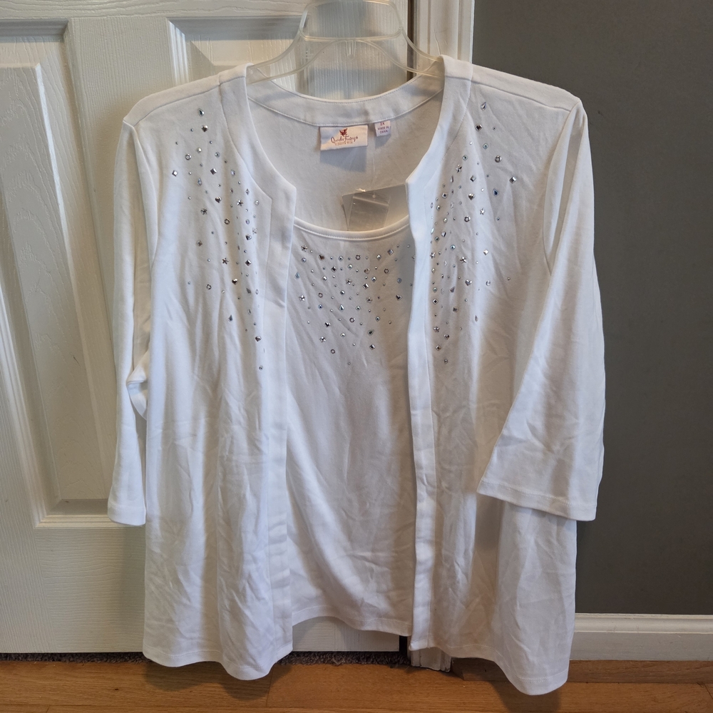 Quacker Factory White Top with Sparkling Embellishments